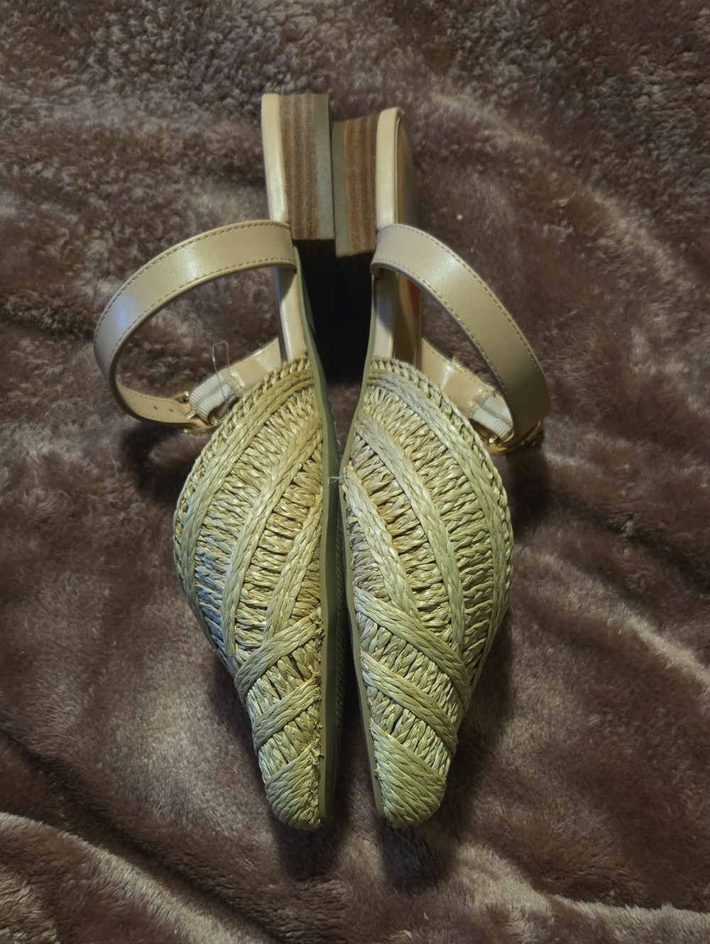 Dolce Vita Women's Cream Braided Pointed-Toe Mules with Ankle Strap - Picture 3 of 6